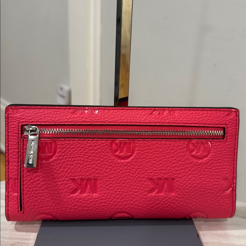 Michael Kors Bag Carson Pink Leather Embossed Logo Crossbody Wallet Set - Picture 9 of 17